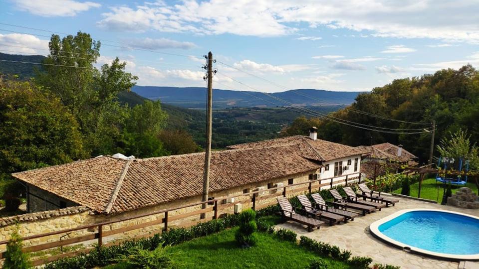 Guest House Hristova Kashta - Христова Къща Cherni Vrukh Экстерьер фото