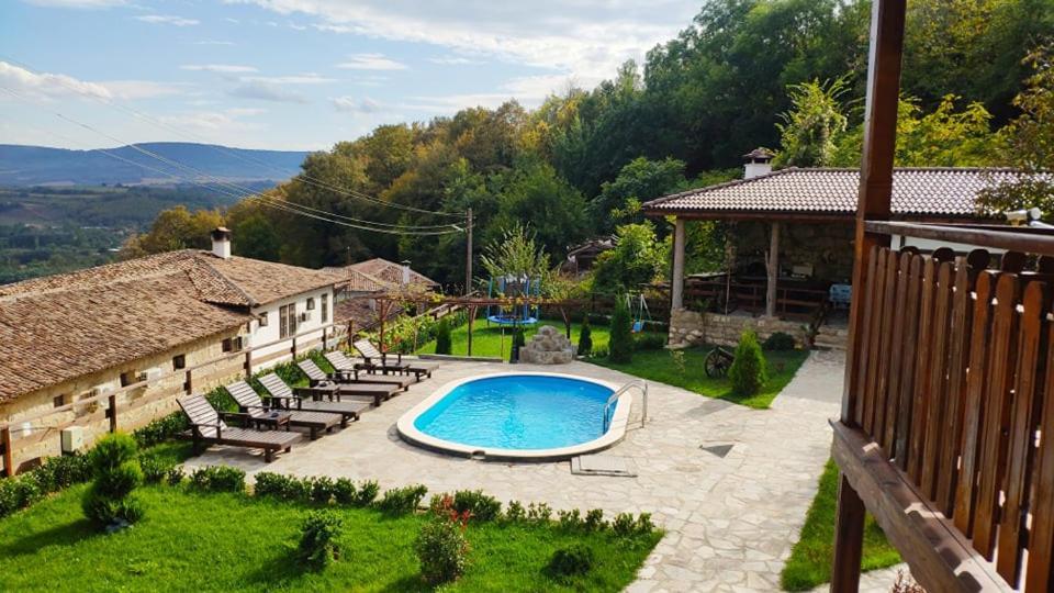 Guest House Hristova Kashta - Христова Къща Cherni Vrukh Экстерьер фото