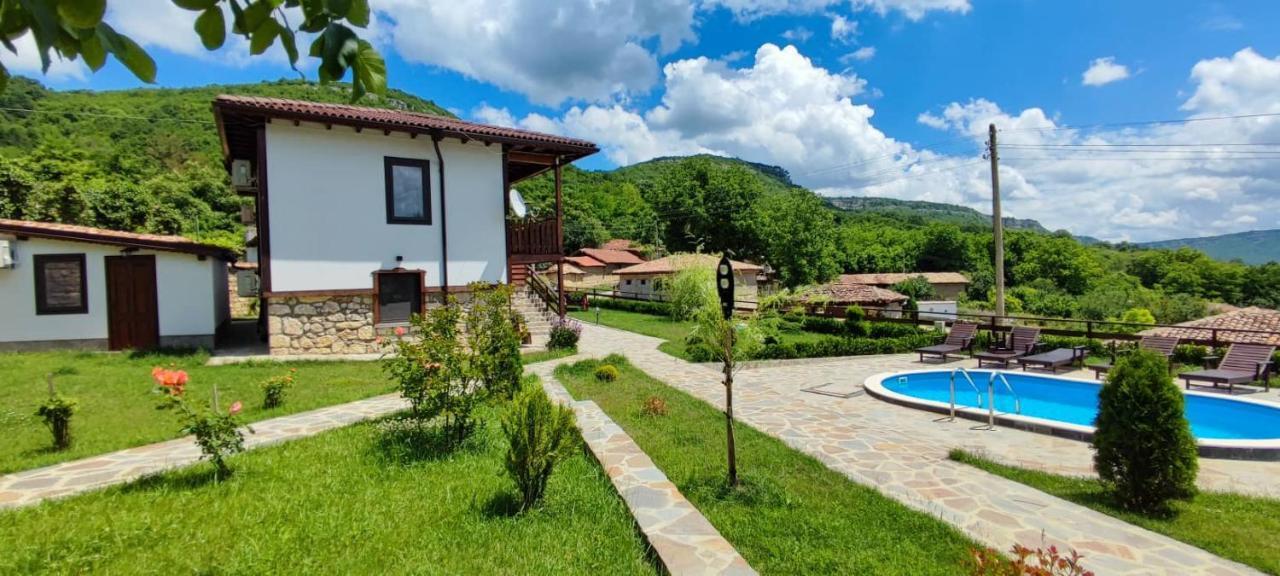 Guest House Hristova Kashta - Христова Къща Cherni Vrukh Экстерьер фото